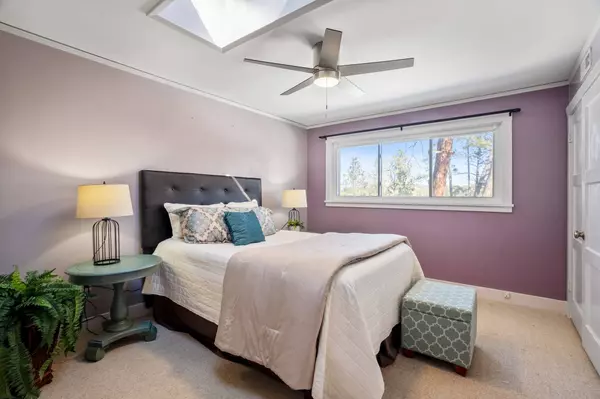 2848 Walnut ST, Los Alamos, NM 87544