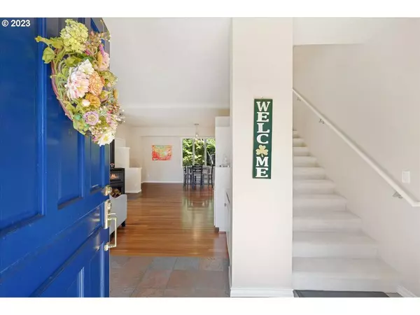 2905 SW COMUS ST, Portland, OR 97219