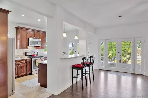 2557 La Serena, Escondido, CA 92025