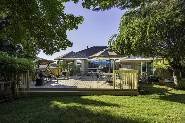 5648 Cherry LN, Medford, OR 97504