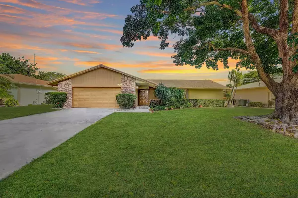 817 NW 23rd LN, Delray Beach, FL 33445