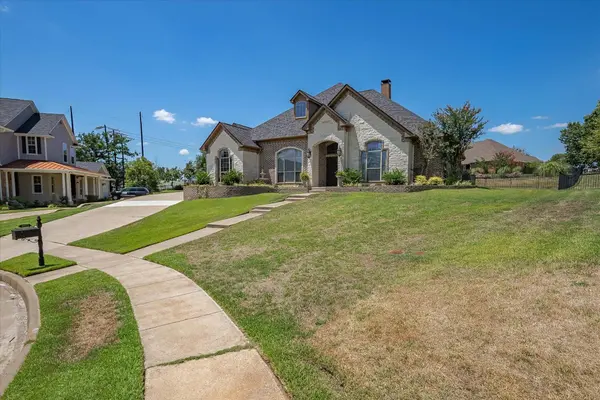1512 Camden Court, Lindale, TX 75771