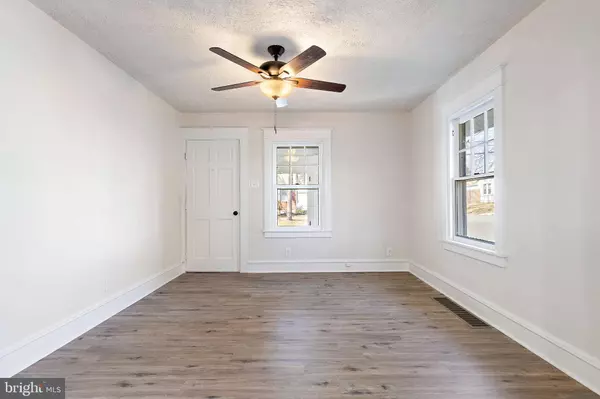 300 S COLONIAL AVE, Wilmington, DE 19805