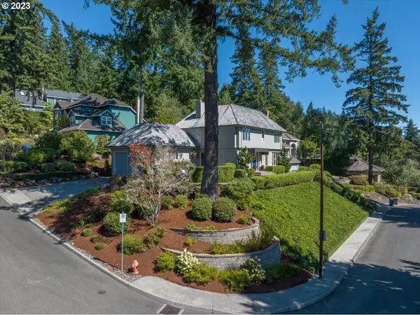 2905 SW COMUS ST, Portland, OR 97219