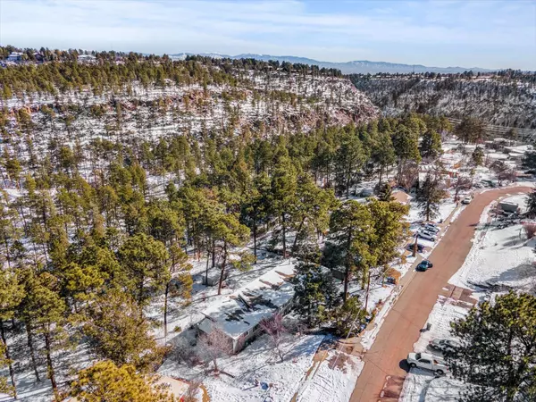 2848 Walnut ST, Los Alamos, NM 87544