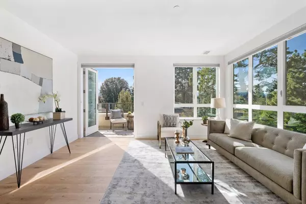 1101 W El Camino Real 302, Mountain View, CA 94040