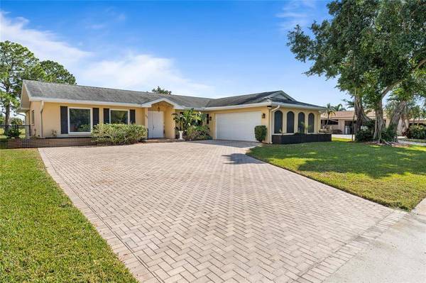 7005 AUGUSTA BLVD, Seminole, FL 33777