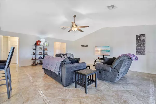 141 WINSOR AVE, Davenport, FL 33837