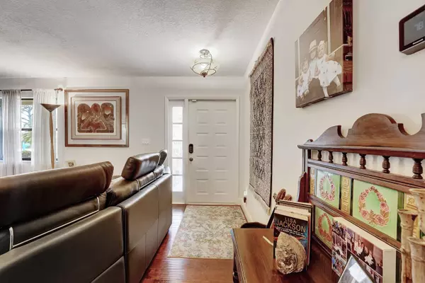 817 NW 23rd LN, Delray Beach, FL 33445