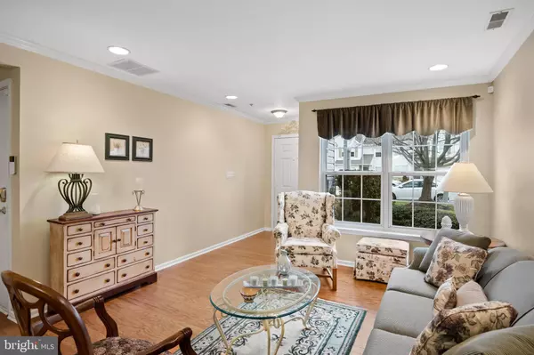 9 BUCKINGHAM WAY, Mount Laurel, NJ 08054