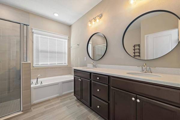 10142 NALA Lane, Jacksonville, FL 32218