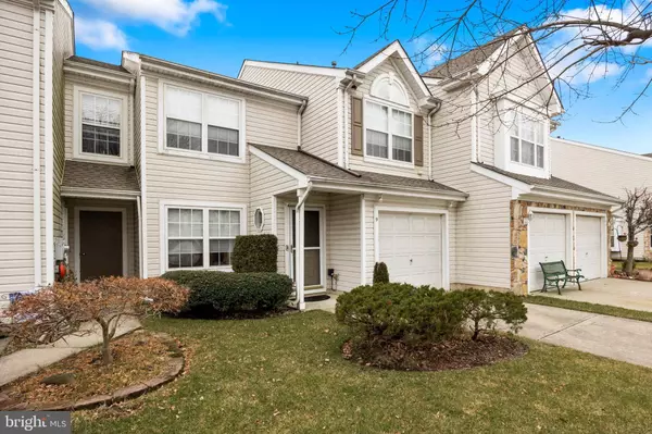 9 BUCKINGHAM WAY, Mount Laurel, NJ 08054