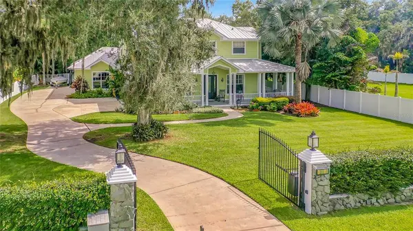 10815 RIVERVIEW DR, Riverview, FL 33578