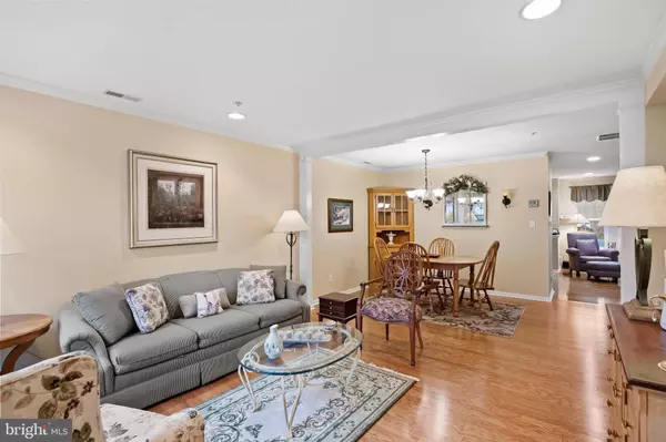 9 BUCKINGHAM WAY, Mount Laurel, NJ 08054