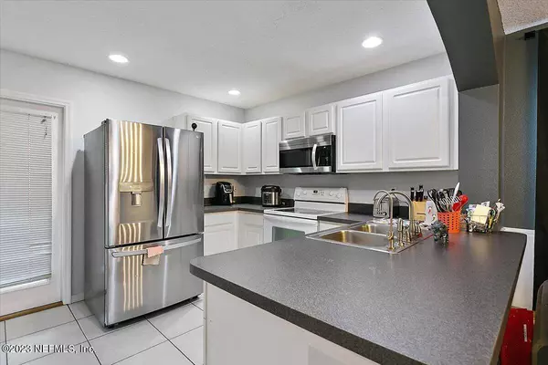 220 BEECH BROOK ST, St Johns, FL 32259