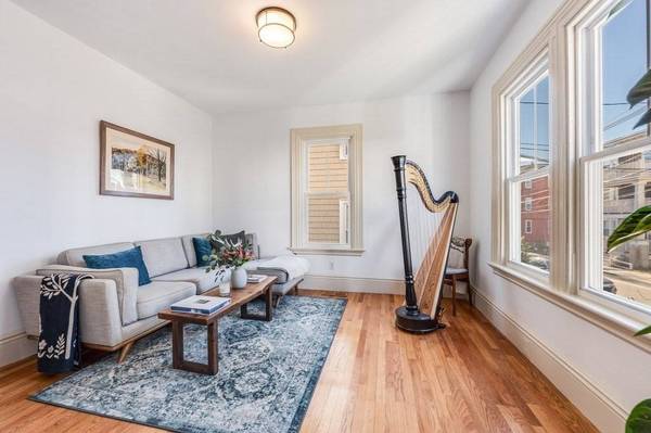 39 Lowell Street #39, Somerville, MA 02143