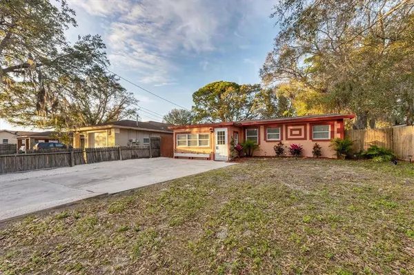 2057 28TH ST, Sarasota, FL 34234