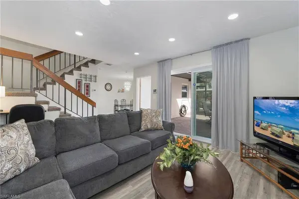 228 Marseille DR S #10-B, Naples, FL 34112