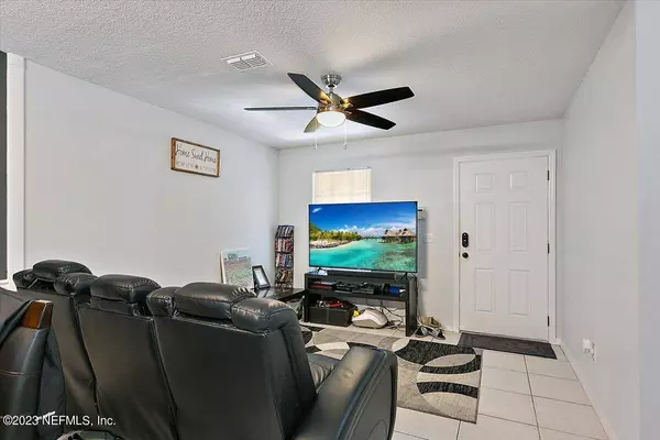 220 BEECH BROOK ST, St Johns, FL 32259