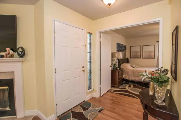 9678 Gage ST, Elk Grove, CA 95624