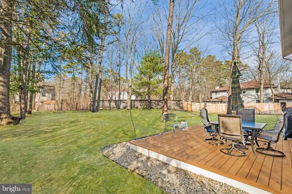 2 HEATHERWOOD CT, Medford, NJ 08055