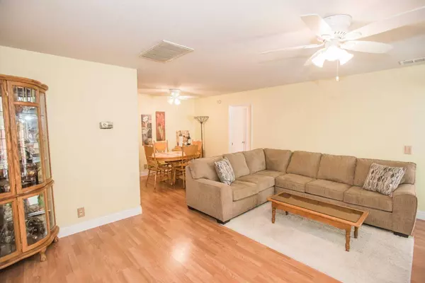 9678 Gage ST, Elk Grove, CA 95624