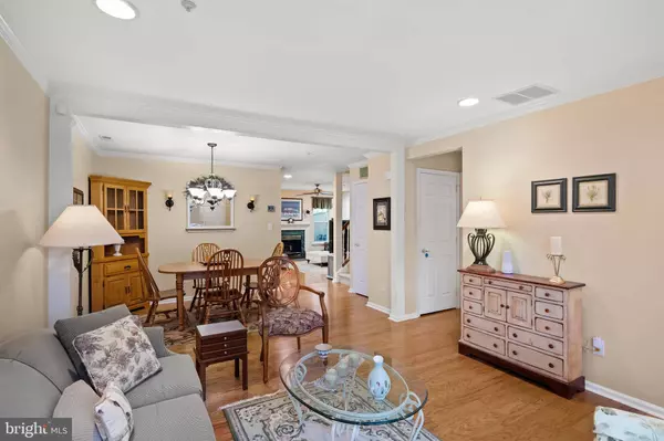 9 BUCKINGHAM WAY, Mount Laurel, NJ 08054