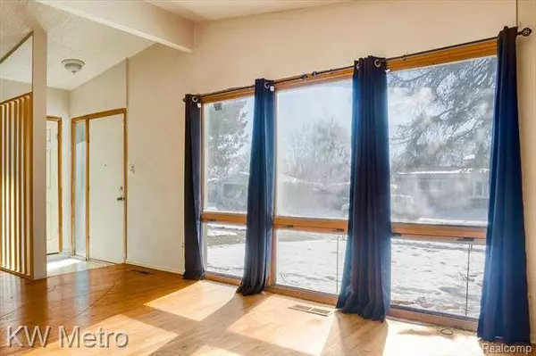 1257 DUFRAIN Avenue, Pontiac, MI 48342