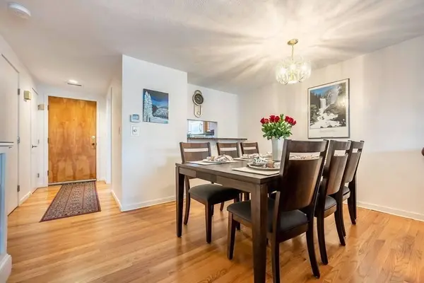 101 Mill Pond #101, North Andover, MA 01845