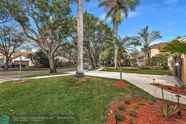 10320 Buenos Aires St, Hollywood, FL 33026