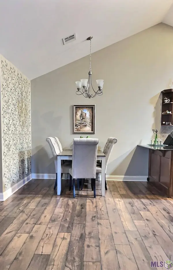 7111 VILLAGE MAISON CT #62, Baton Rouge, LA 70809