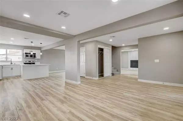 3075 W Pyle Avenue, Las Vegas, NV 89141