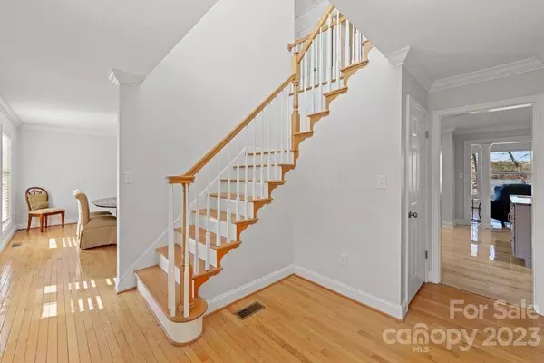 325 Potters LNDG, Denton, NC 27239