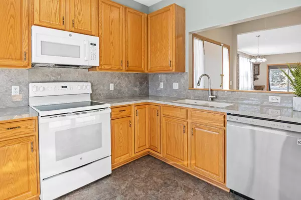 14539 Bloomfield PATH, Rosemount, MN 55068