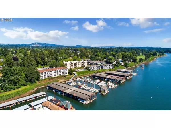 637 SE LINN ST #E, Portland, OR 97202