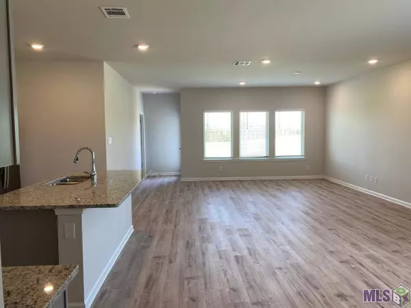 5360 BYPASS BREEZE DR, Slidell, LA 70461