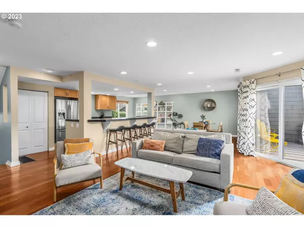 637 SE LINN ST #E, Portland, OR 97202