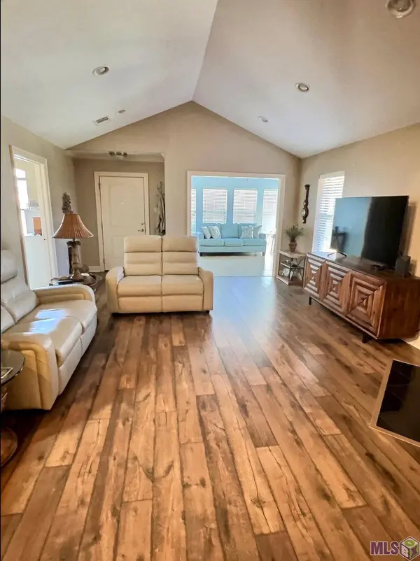 7111 VILLAGE MAISON CT #62, Baton Rouge, LA 70809