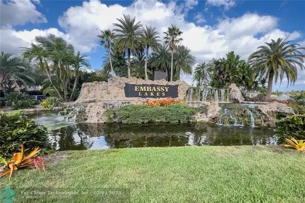 10320 Buenos Aires St, Hollywood, FL 33026