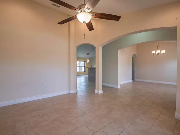 1539 Glentry LN, Sebastian, FL 32958