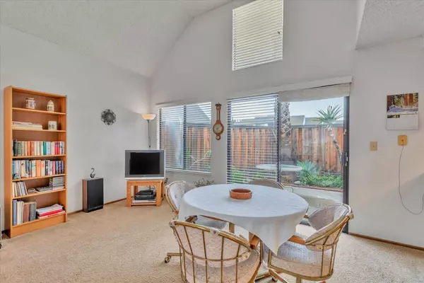 100 Portola WAY 2, Tracy, CA 95376