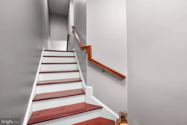 7328 ARCHSINE LN, Laurel, MD 20707