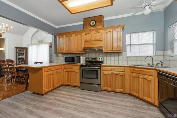 34874 ST REGIS CT, Denham Springs, LA 70706