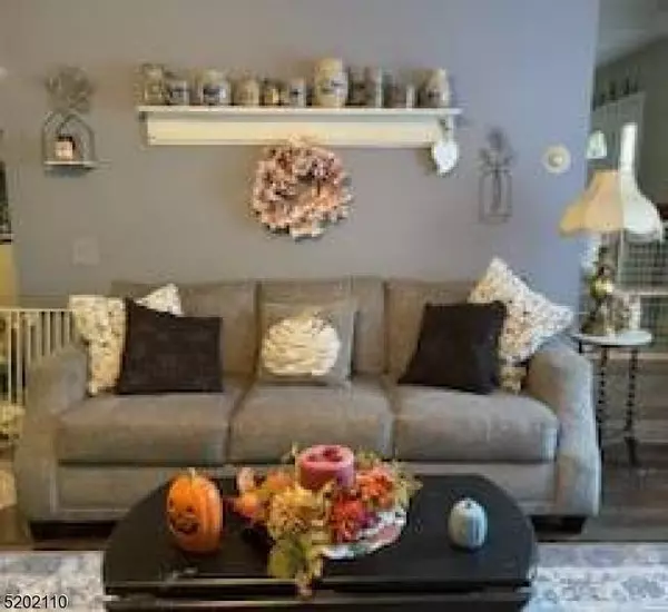 50 Zulauf Ln, Oxford Twp., NJ 07863