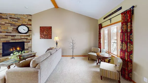 909 Wyatt CIR, Montrose, MN 55363