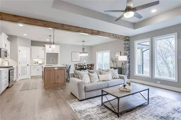 1205 Morgan DR, Pleasant Hill, MO 64080