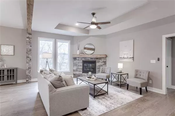 1205 Morgan DR, Pleasant Hill, MO 64080