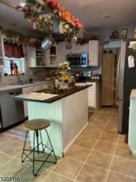 50 Zulauf Ln, Oxford Twp., NJ 07863