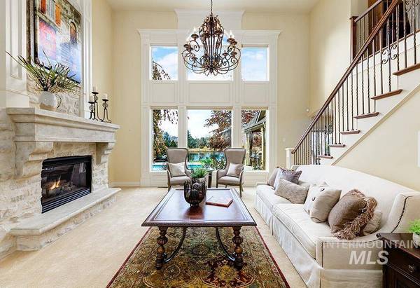 501 W Two Rivers Dr, Eagle, ID 83616