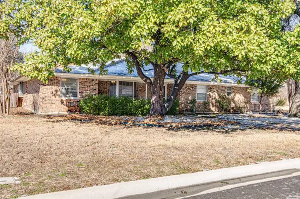 1415 E Windsor Drive, Denton, TX 76209